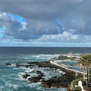 La Hoya 29 , Puerto de la Cruz (Tenerife) Španělsko
