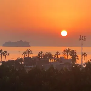 https://apartamento-amanecer.hotelsinnerja.org